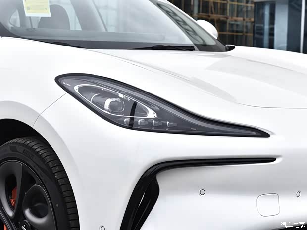 智己汽车 智己LS6 2023款 Max 超强性能版