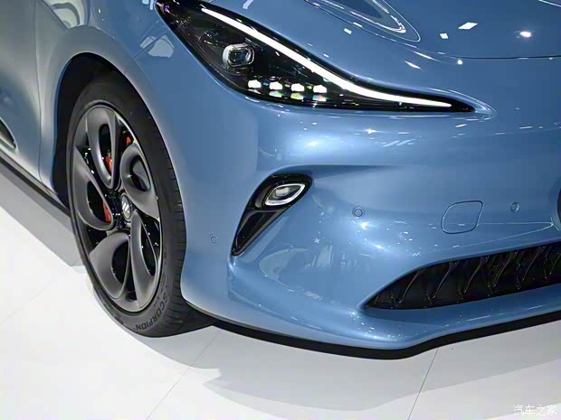 智己汽车 智己LS6 2025款 579kW 四驱