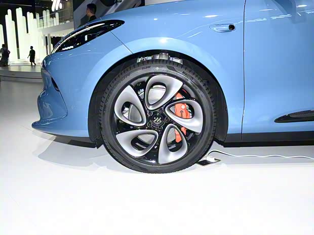 智己汽车 智己LS6 2025款 579kW 四驱